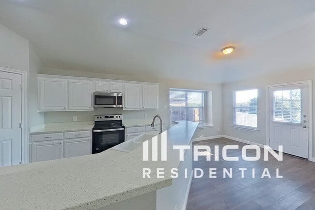Photo - 710 Green Acres Ln