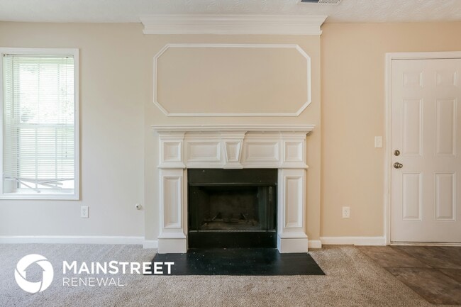 Photo - 3909 Riverside Pkwy