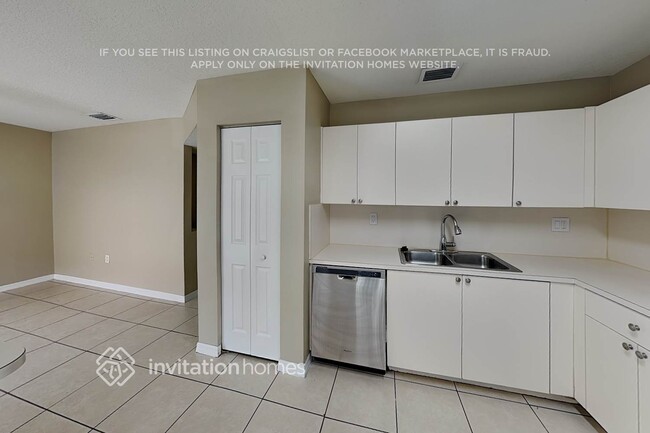 Photo - 5927 SW 163rd Ave