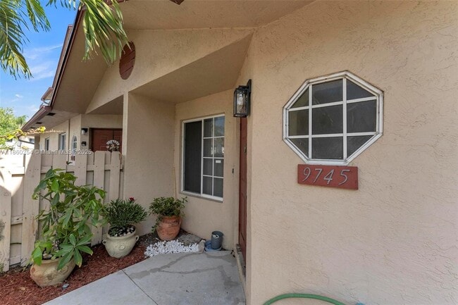 Photo - 9745 NW 37th St
