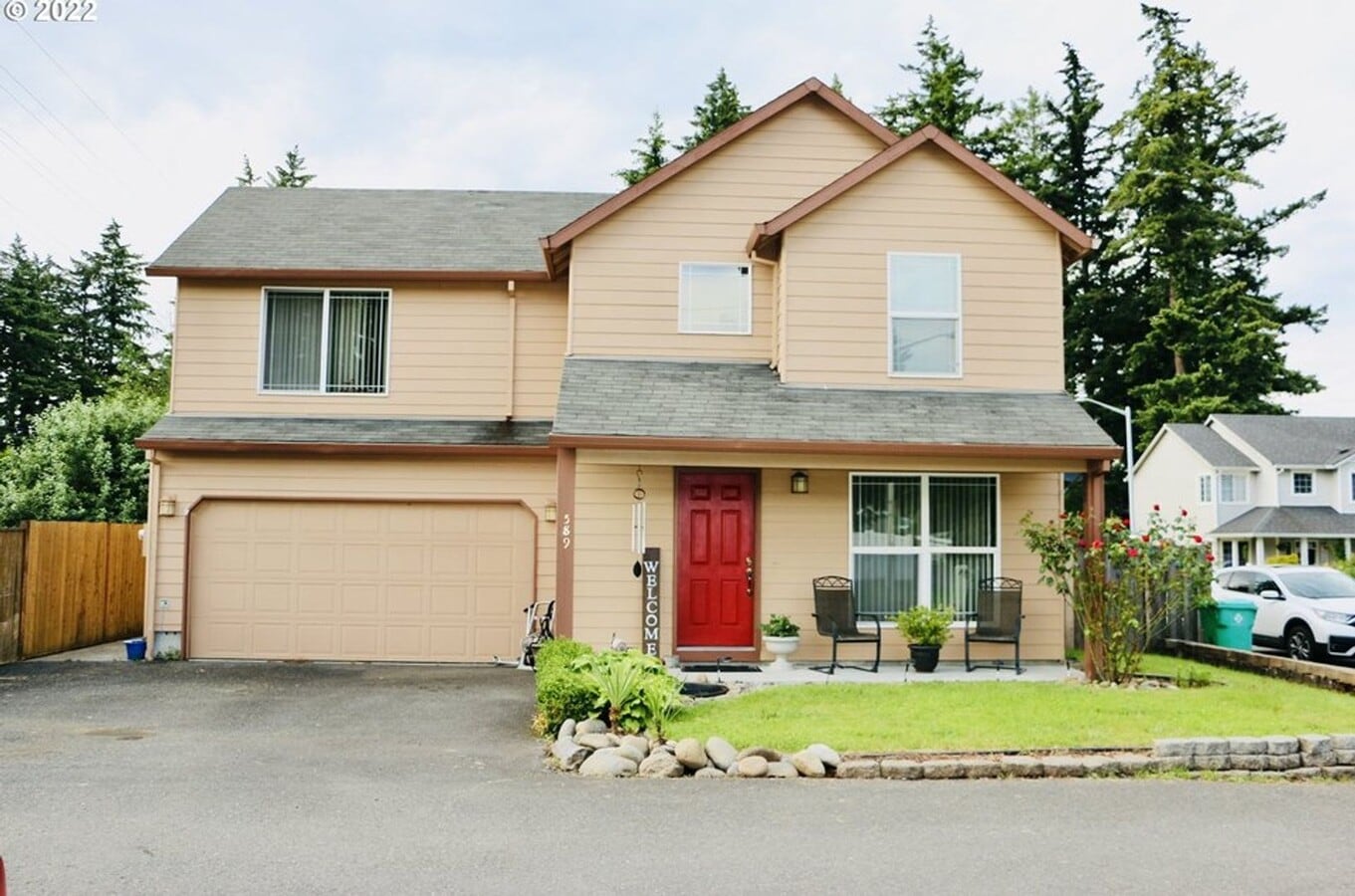 large garage conversion with seperate entance and full bathroom - large garage conversion with seperate entance and full bathroom