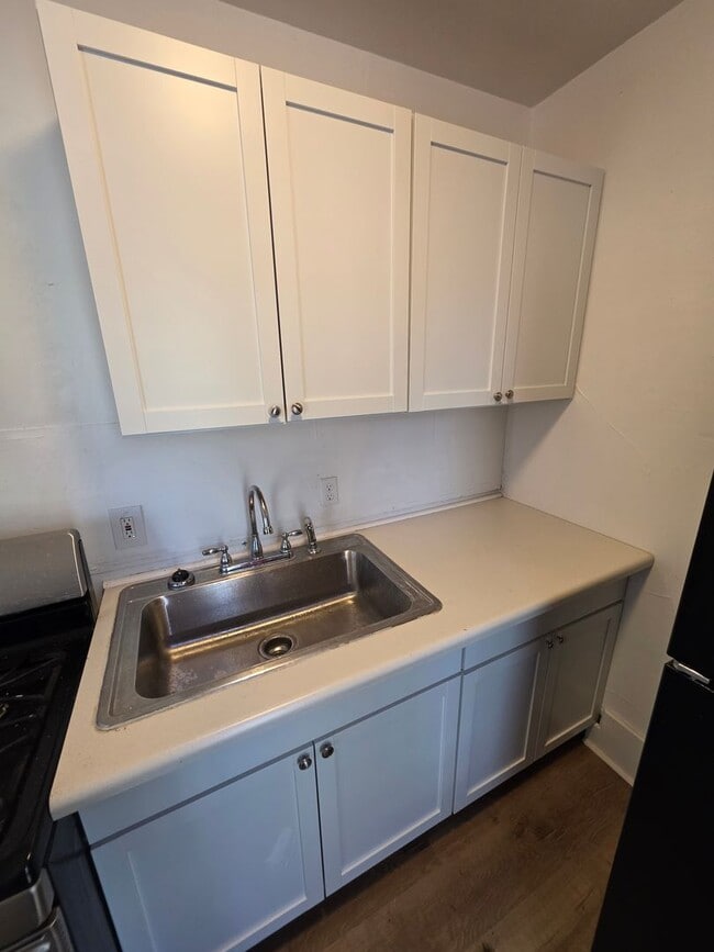 Photo - 211 Parsells Ave Unit 211 Parsells Ave Up