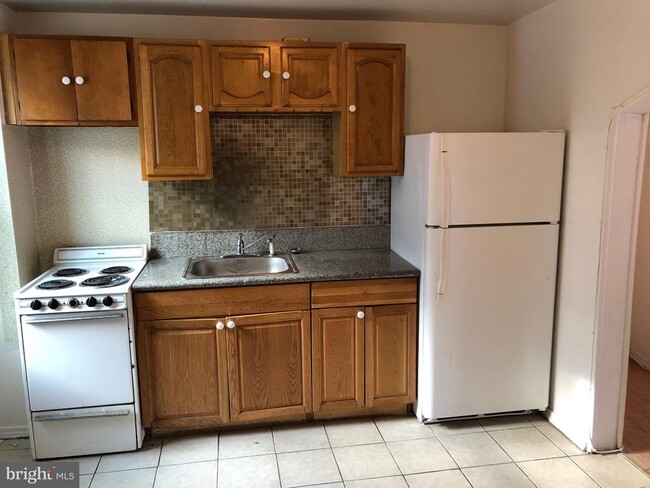 Photo - 648 E Wensley St