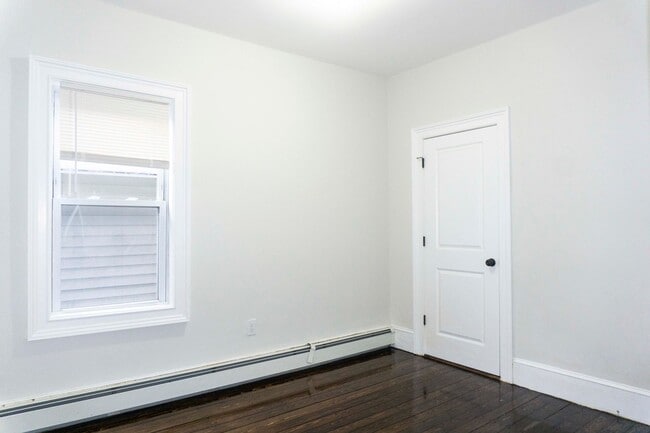 Photo - 3bed apartment in Jamaica Plain is available on 9/1