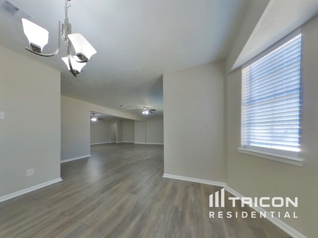 Photo - 4422 Ponca St