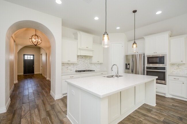 Photo - 28127 Knight Peak Dr