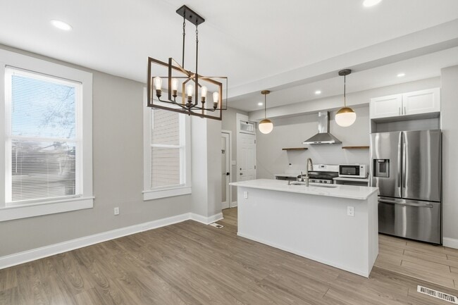 Photo - 1843 E 29th St