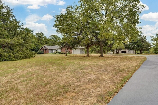 Photo - 3740 W Farm Rd 106