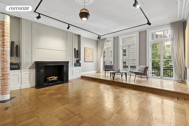 Building Photo - 4 E 81st St Rental