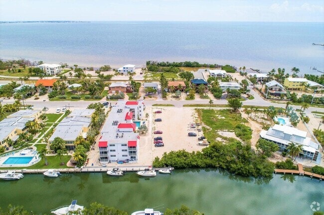 Building Photo - 605 Sombrero Beach Rd Unit 106 Rental