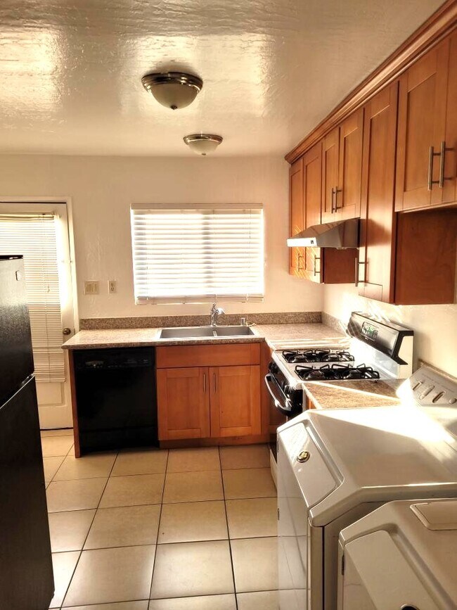 Photo - 621 N 4th St