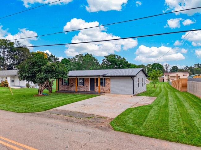 Photo - 2839 Black Oak Rd