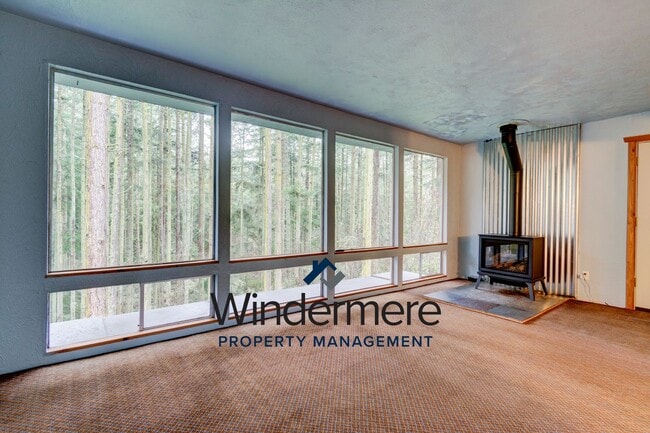 Photo - Private 2 bed 2 bath home