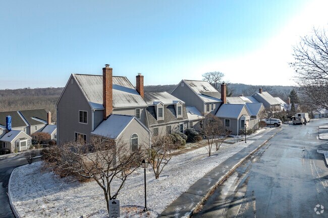 120 Prospect St - Prospect Woods Condominiums