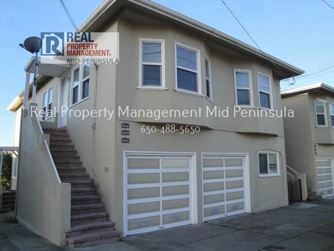 2 Bedroom Apartment with covered car garage - 2 Bedroom Apartment with covered car garage