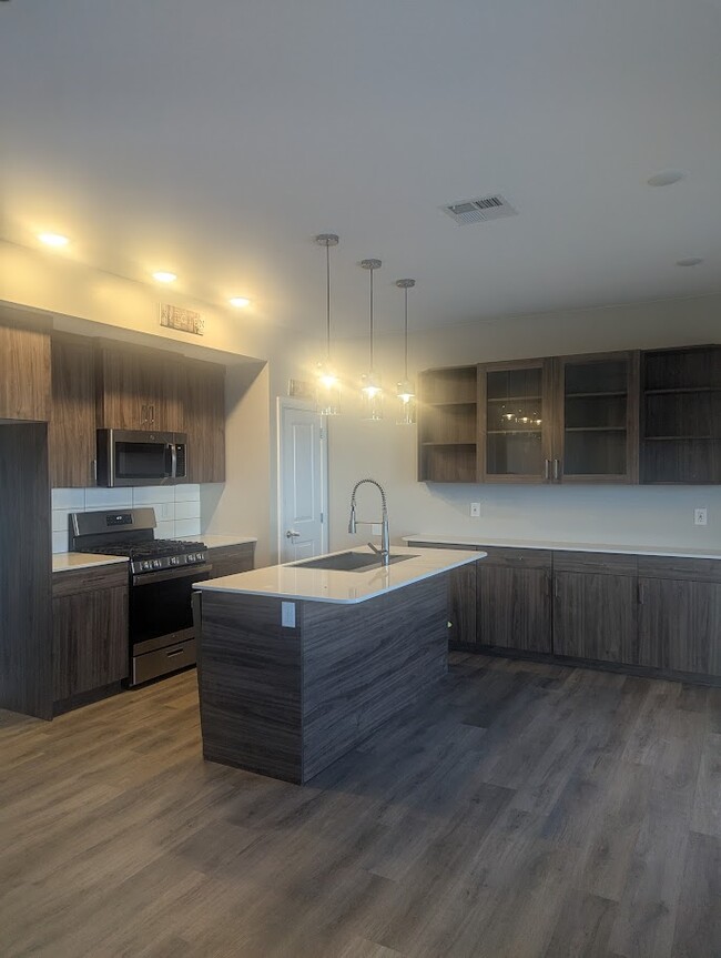 Photo - 2085 N 275 W