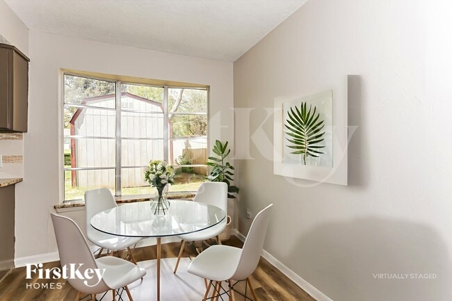 Photo - 1602 Geraldine Ln