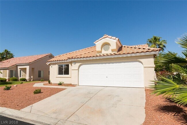 Photo - Unique 4 Bedroom 3 Bathroom Single Story H...