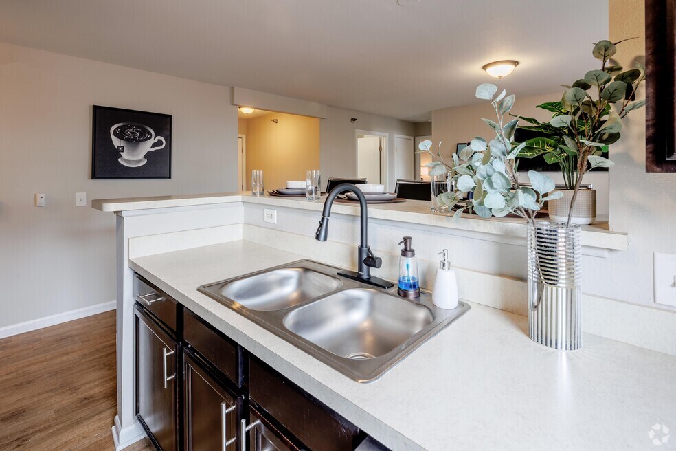 4BR, 2BA - 1,150SF