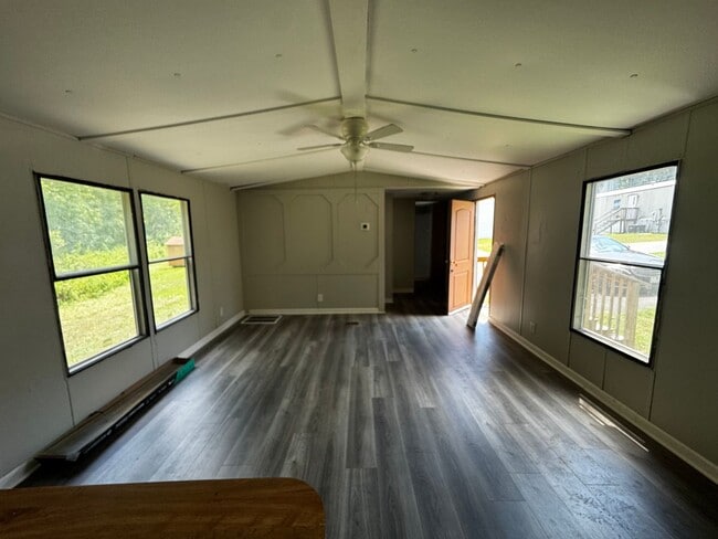Photo - 2/2 Mobile Home in Ruthfordton County, NC in Ellenboro