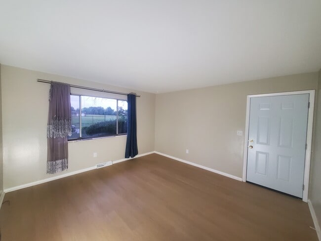 Photo - 961 S Waverly St Unidad 961
