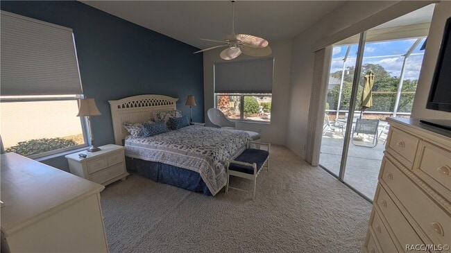 Photo - 174 W Romany Loop