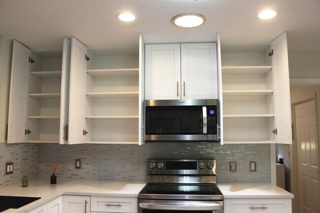 Photo - 1518 Primrose Ln