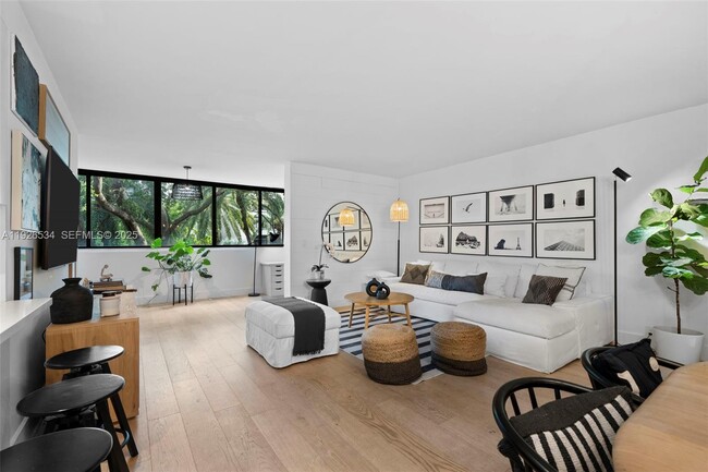 Building Photo - 141 Crandon Blvd Unit 237