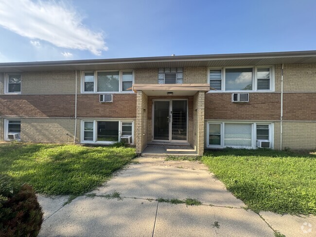 Building Photo - 18446 Torrence Ave Rental