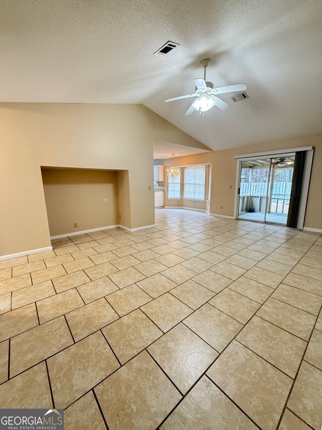 Photo - 504 Woodbridge Rd