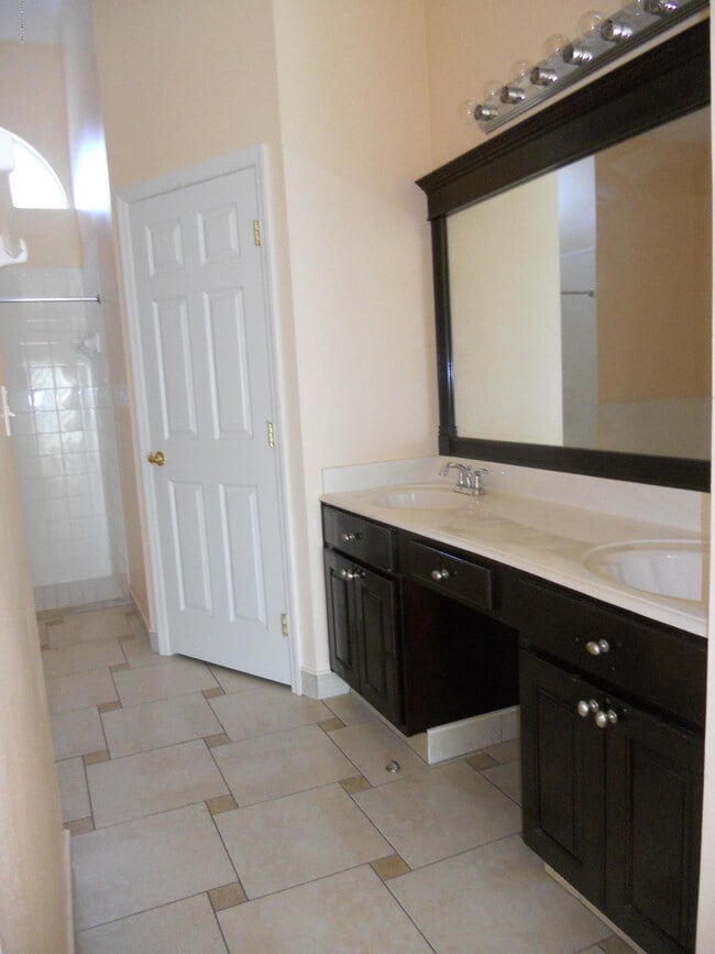 Photo - 384 Abello Rd SE