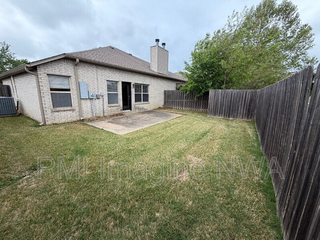 Photo - 88 E Cydnee St