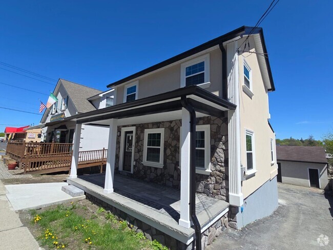 Building Photo - 35 Orange Ave Rental