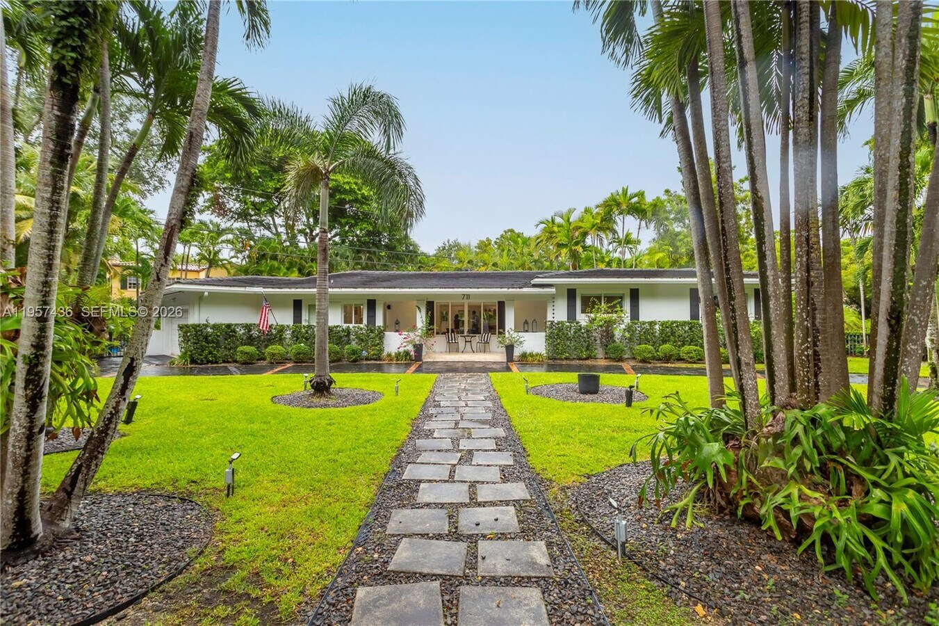 Photo - 711 Sunset Rd