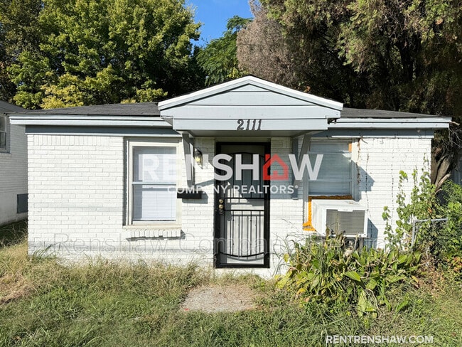 Photo - 2111 Perry Rd House