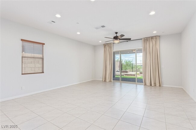 Photo - 298 Nine Mile Creek Dr