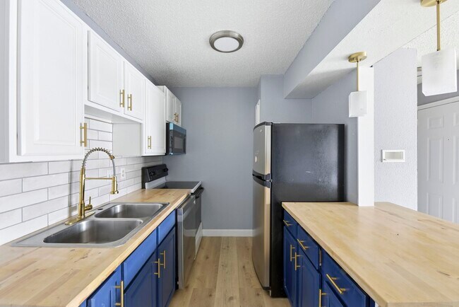 Photo - 2750 Holly Hall St Unit 1208