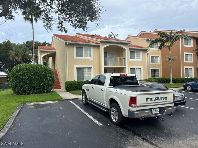 Building Photo - 1210 Wildwood Lakes Blvd Unit 202 Rental