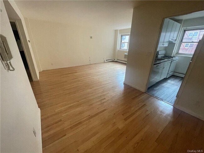 Photo - 80 E Hartsdale Ave Unit 309