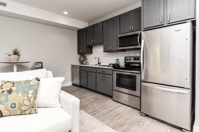 1 Bed / 1 Bath Kitchen - The Milton