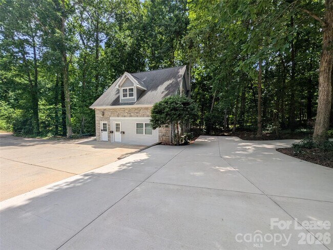 Photo - 14625 Phillips Rd