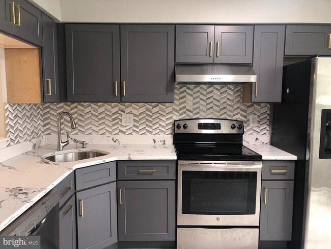 Photo - 9533 Clocktower Ln