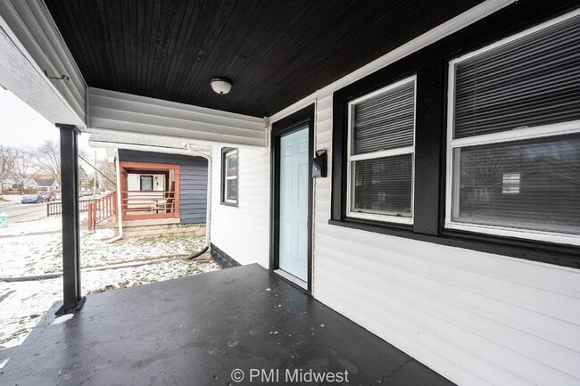 Photo - Charming 2 Bed, 1 Bath Rental in Indianapolis!