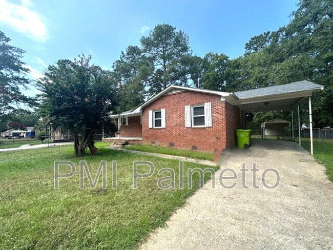 Photo - 216 Saddlefield Rd