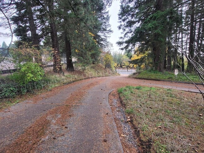 Photo - Classic Farmhouse on Murray w/Acreage, Mul...