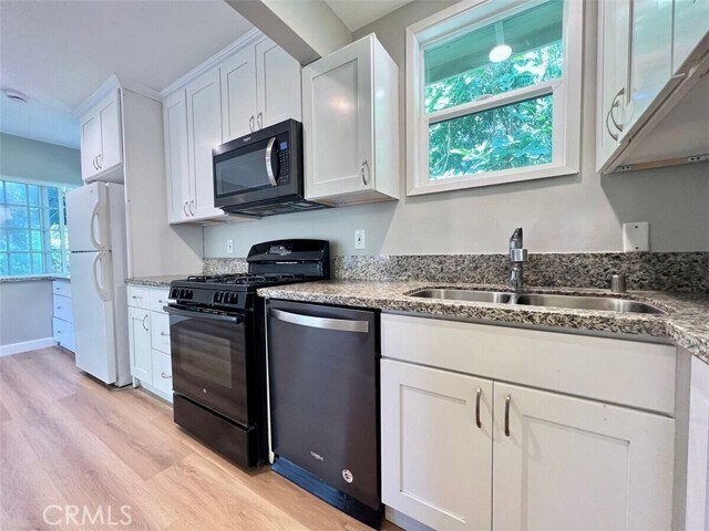 Photo - 835 E Howard St