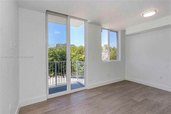 Photo - 1620 NW 18th St Unit 207