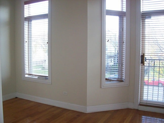 Photo - 4222 S Indiana Ave Unit 1
