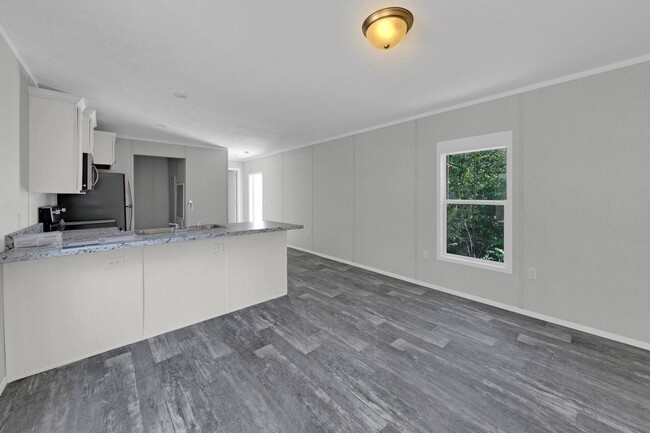 Photo - MP-712 Glenn Place Apartment Unit B