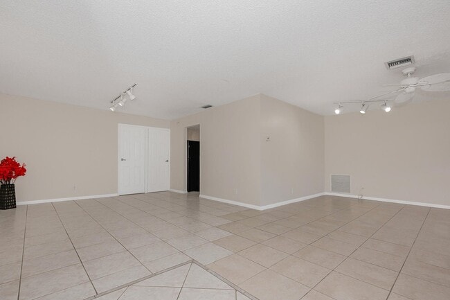 Photo - 2831 NW 51st Ter